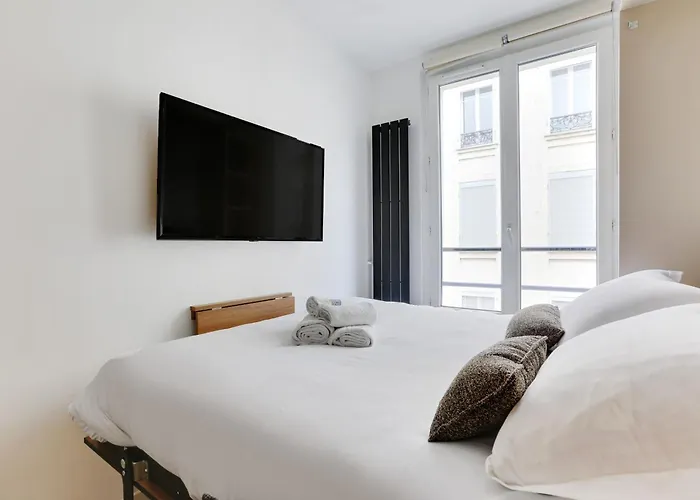 Parc Monceau - Beautiful Apartment