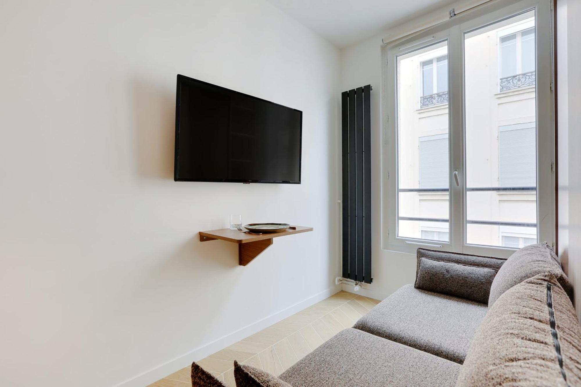 Parc Monceau - Beautiful Apartment Paris